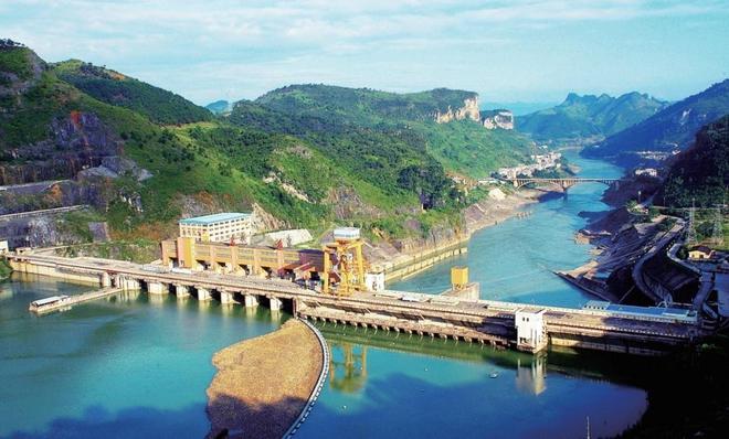 罗必雄:锚定“两商”战略定位建设世界一流公司