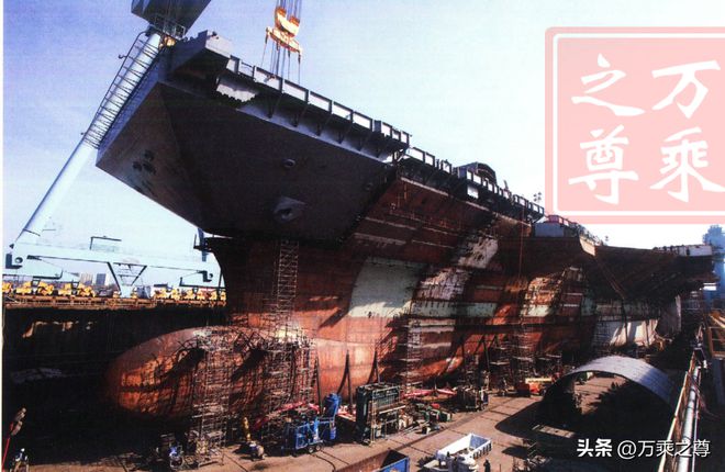 一艘造价相当两艘003型航母海军为什么非要核动力航母(图10) 一艘造价相当两艘003型航母海军为什么非要核动力航母(图10)