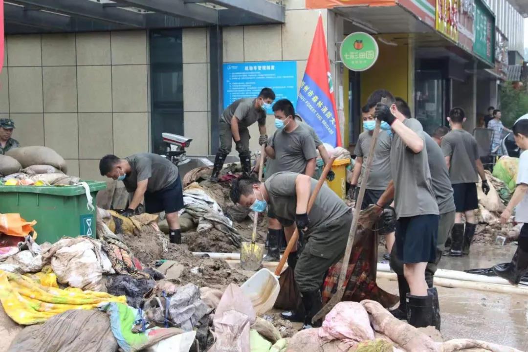 中广核组建党员突击队支援河南抗洪救灾(图2) 中广核组建党员突击队支援河南抗洪救灾(图2)