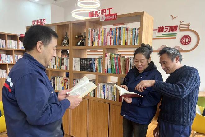 上榜!金汇这家书屋成为全国工会职工书屋示范点(图4) 上榜!金汇这家书屋成为全国工会职工书屋示范点(图4)