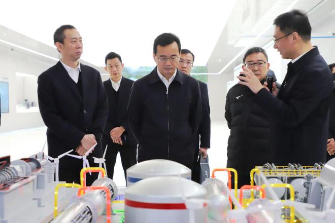 张爱军到广东电网公司进行考察对接:以强劲电力支撑合力推动高质量发展